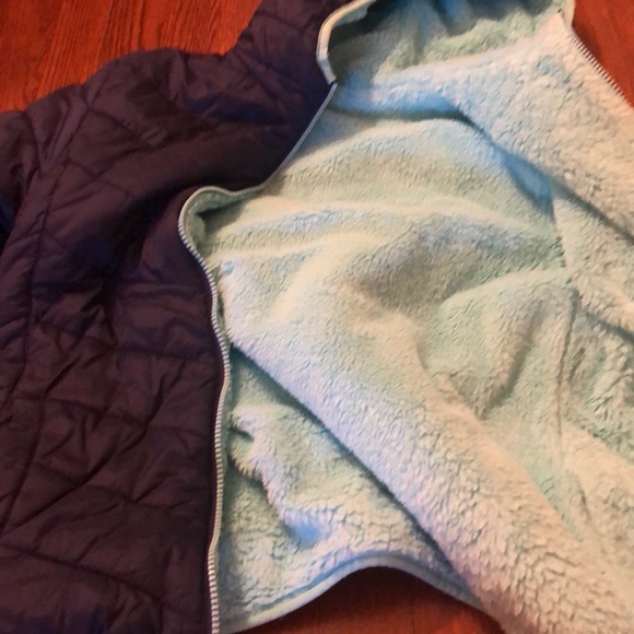 Eddie Bauer reversible puffer jacket - Picture 3 of 4